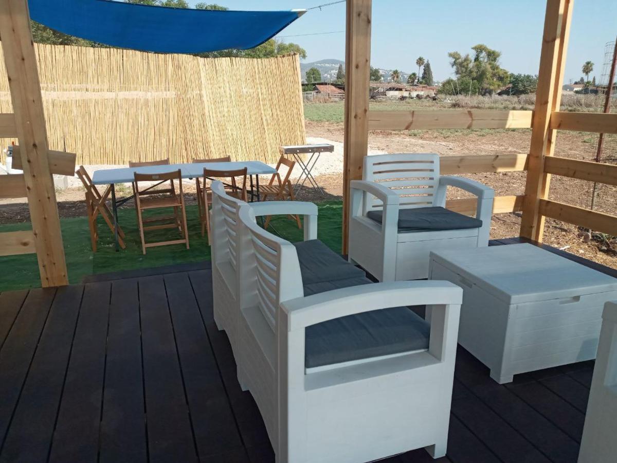 אצל דוד בכפר Apartment Kfar Gidon Екстериор снимка